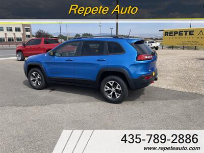 2018 Jeep Cherokee Trailhawk   - Photo 2 - Vernal, UT 84078