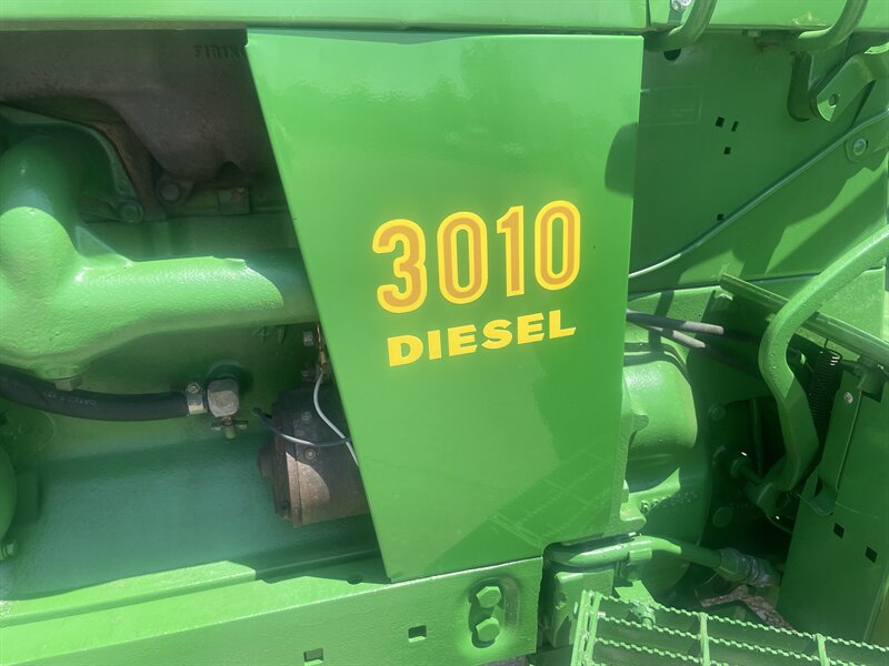1964 John Deere 3010 photo 8