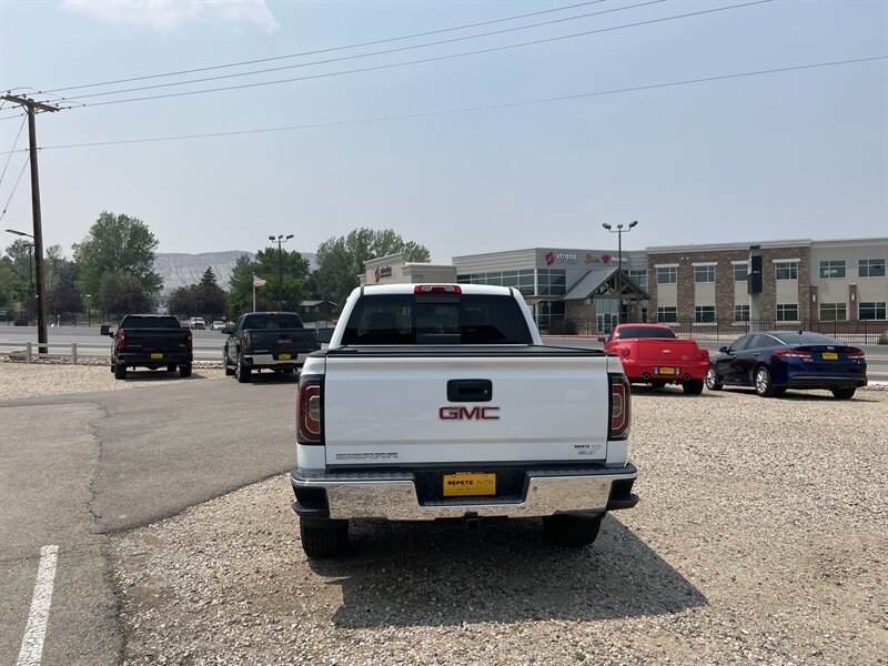 2017 GMC Sierra 1500 photo 3
