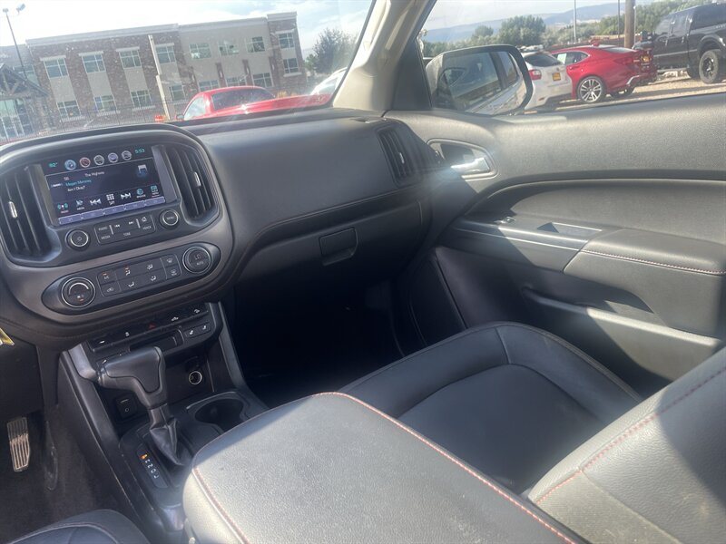2018 GMC Canyon photo 11