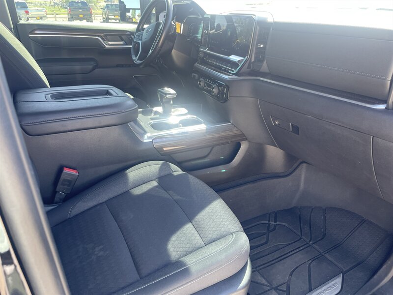 2022 Chevrolet Silverado 1500 photo 12