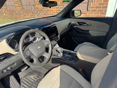 2022 Chevrolet Traverse LS   - Photo 7 - Valentine, NE 69201