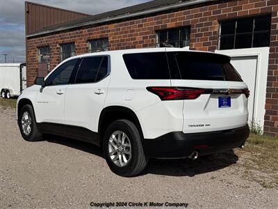 2022 Chevrolet Traverse LS   - Photo 3 - Valentine, NE 69201