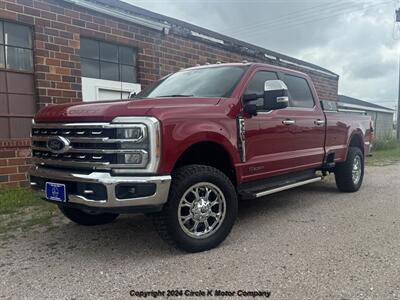 2023 Ford F-350 Super Duty Lariat Truck