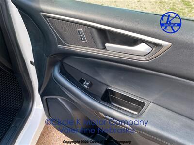 2017 Ford Edge SEL   - Photo 15 - Valentine, NE 69201