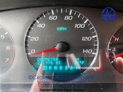 2008 Chevrolet Impala LT   - Photo 20 - Valentine, NE 69201