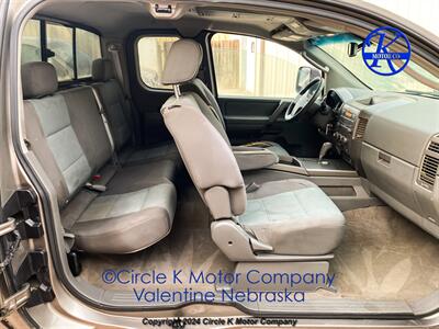 2006 Nissan Titan SE   - Photo 11 - Valentine, NE 69201