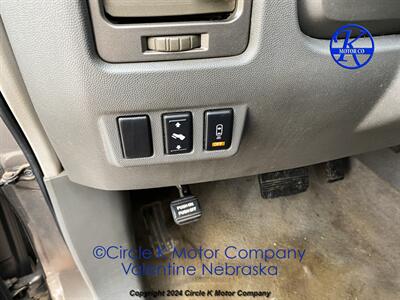 2006 Nissan Titan SE   - Photo 15 - Valentine, NE 69201