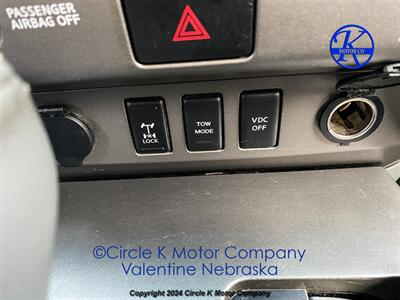 2006 Nissan Titan SE   - Photo 26 - Valentine, NE 69201