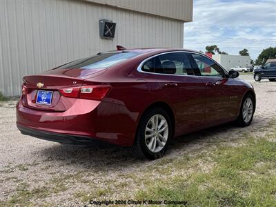 2018 Chevrolet Malibu LT - Photo 5 - Valentine, NE 69201