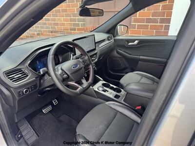 2024 Ford Escape ST-Line   - Photo 8 - Valentine, NE 69201
