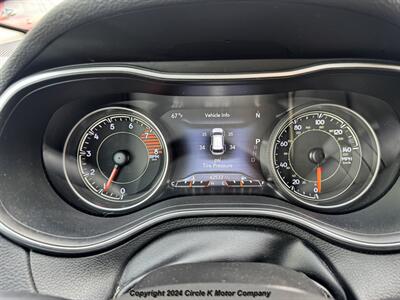2019 Jeep Cherokee Limited   - Photo 11 - Valentine, NE 69201