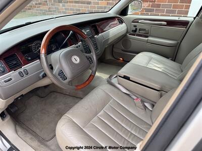 2003 Lincoln Town Car Signature   - Photo 8 - Valentine, NE 69201