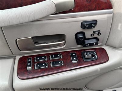 2003 Lincoln Town Car Signature   - Photo 13 - Valentine, NE 69201