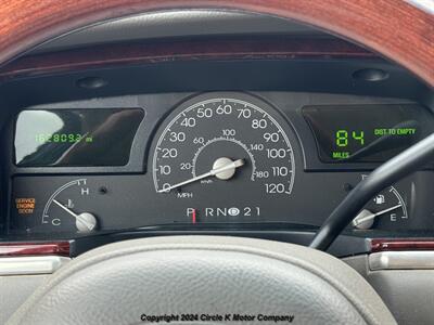 2003 Lincoln Town Car Signature   - Photo 11 - Valentine, NE 69201