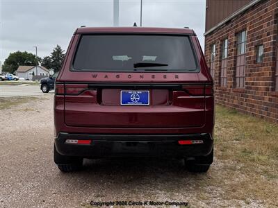 2025 Jeep Wagoneer Carbide - Photo 4 - Valentine, NE 69201