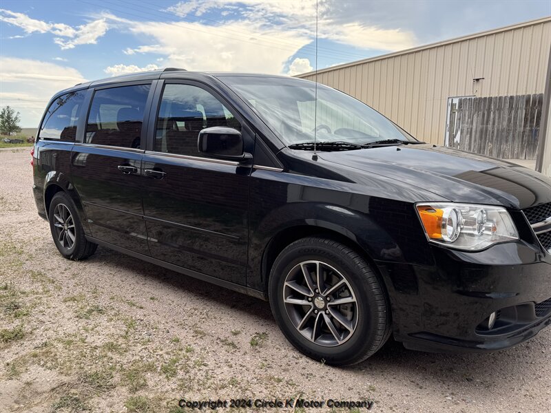 2017 Dodge Grand Caravan SXT - Photo 6