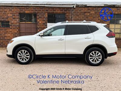 2019 Nissan Rogue SV   - Photo 1 - Valentine, NE 69201