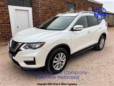 2019 Nissan Rogue SV   - Photo 2 - Valentine, NE 69201