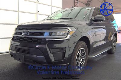 2022 Ford Expedition MAX XLT   - Photo 1 - Valentine, NE 69201