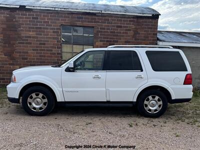 2006 Lincoln Navigator Luxury   - Photo 2 - Valentine, NE 69201