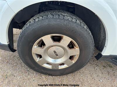 2006 Lincoln Navigator Luxury   - Photo 16 - Valentine, NE 69201