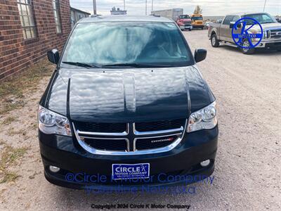 2017 Dodge Grand Caravan SXT   - Photo 3 - Valentine, NE 69201