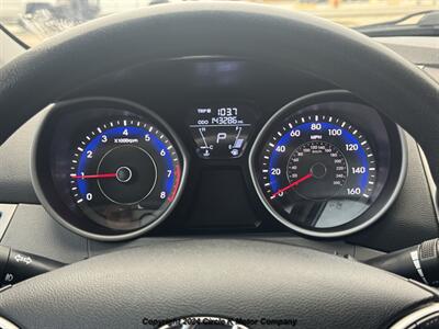2012 Hyundai ELANTRA GLS - Photo 11 - Valentine, NE 69201