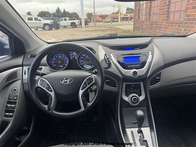 2012 Hyundai ELANTRA GLS - Photo 9 - Valentine, NE 69201