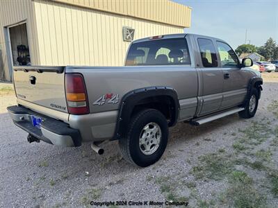 2000 Chevrolet Silverado 1500 - Photo 5 - Valentine, NE 69201