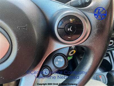 2016 Smart fortwo passion   - Photo 18 - Valentine, NE 69201