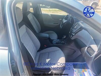 2022 Chevrolet Equinox LT   - Photo 14 - Valentine, NE 69201