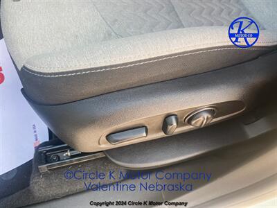 2022 Chevrolet Equinox LT   - Photo 19 - Valentine, NE 69201