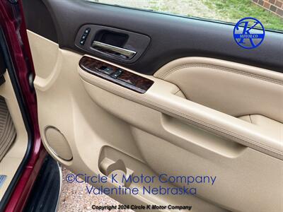 2011 GMC Yukon XL Denali   - Photo 15 - Valentine, NE 69201