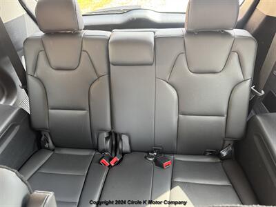 2025 Kia Telluride S - Photo 16 - Valentine, NE 69201
