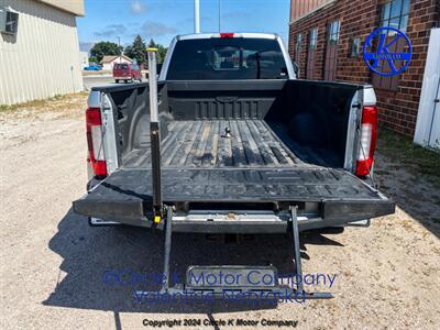 2017 Ford F-350 LARIAT   - Photo 11 - Valentine, NE 69201