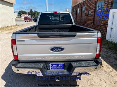 2017 Ford F-350 LARIAT   - Photo 6 - Valentine, NE 69201