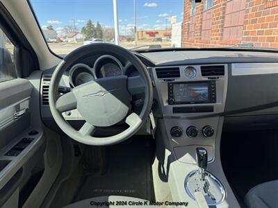 2008 Chrysler Sebring Touring   - Photo 11 - Valentine, NE 69201