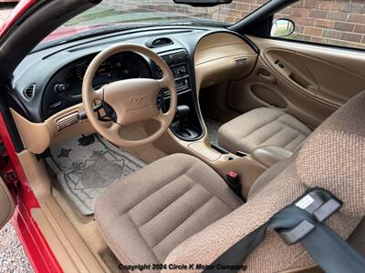 1997 Ford Mustang   - Photo 8 - Valentine, NE 69201