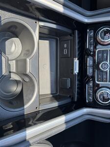 2022 GMC Yukon Denali - Photo 14 - Valentine, NE 69201