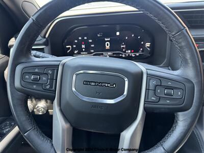 2022 GMC Yukon Denali - Photo 11 - Valentine, NE 69201