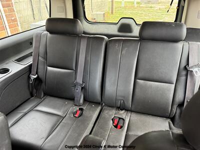 2013 GMC Yukon XL Denali   - Photo 13 - Valentine, NE 69201