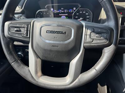 2021 GMC Yukon Denali   - Photo 11 - Valentine, NE 69201