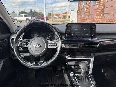 2021 Kia Seltos EX - Photo 9 - Valentine, NE 69201