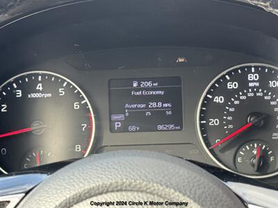 2021 Kia Seltos EX - Photo 11 - Valentine, NE 69201