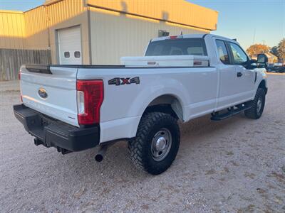 2017 Ford F-250 Super Duty XL   - Photo 5 - Valentine, NE 69201