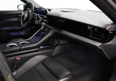 2022 Porsche Taycan   - Photo 19 - Springfield, MO 65802