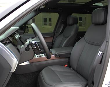 2025 Land Rover Range Rover P400 SE LWB   - Photo 14 - Springfield, MO 65802