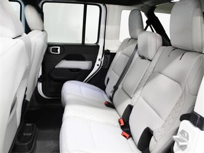 2023 Jeep Wrangler Sahara  High Altitude - Photo 19 - Springfield, MO 65802