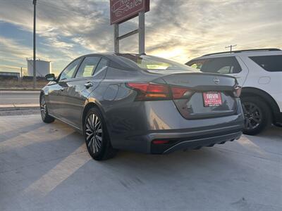 2024 Nissan Altima 2.5 SV   - Photo 2 - Lexington, NE 68850